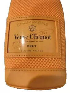 Vueve Clicquot Ice Jacket - 750 ml - Picture 1 of 3