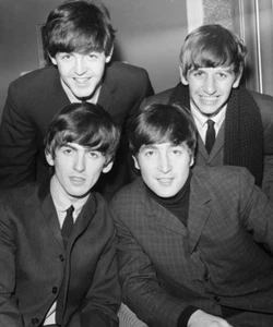 The Beatles Band 8x10 Glossy Photo - Picture 1 of 1