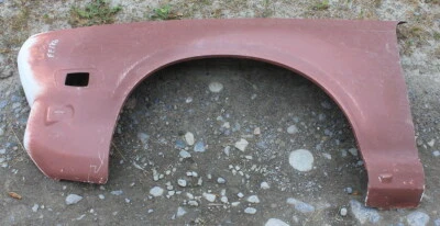 Se adapta a Nissan Datsun 610 71-73 - Guardabarros delantero izquierdo de fibra de vidrio (FF186) Foto 1 de 4