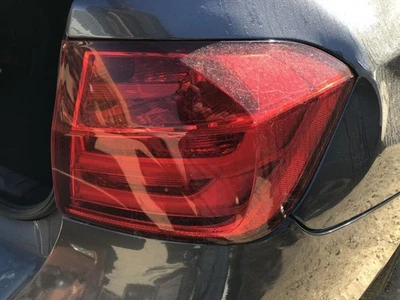 Cuarto de luz trasera de pasajero montado en panel para BMW 320i 909370 12-15 Foto 1 de 4