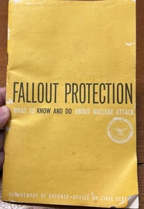 Fallout Protection: What to Know and Do About Nuclear Attack DoD (1961) Vintage  - Picture 1 of 8