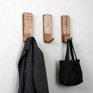 3Pcs Wood Wall Hooks Hat Hook Practical No Drill Key Holder for Hanging Cap - Picture 1 of 3