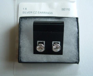 New Sterling Silver 7mm Zirconia earrings unisex in box - Picture 1 of 4