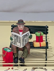 DEPT 56 HERITAGE VILLAGE COLLECTION REST YE MERRY GENTLEMEN  Metal Bench  - Picture 1 of 7