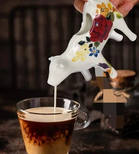 Seltene Pionierin Frau Steinzeug Kuh Milchkännchen rustikal Blumen Landhaus EUC - Bild 1 von 9