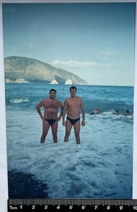 Shirtless Guys Trunks Bulge Muscle Affectionate Men Gay Interest Old Photo #3069 - Picture 1 of 3