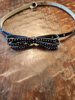 White House Black Market Belt Triple Bow Black Patent Leather Belt Size Small - Image 1 of 4