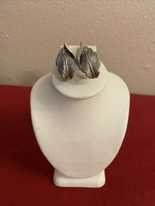 Vintage Danecraft Sterling Silver Leaves Clip Earrings - Picture 1 of 7