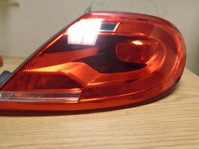 Lâmpada traseira direita passageiro conversível VW Beetle 2013-2016 fabricante de equipamento original 5C3945096J - Imagem 1 de 3