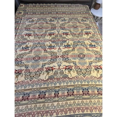 Cobertor de tapeçaria vintage toalha de mesa asiática Oriente Médio cavalos tecido recortado - Imagem 1 de 4