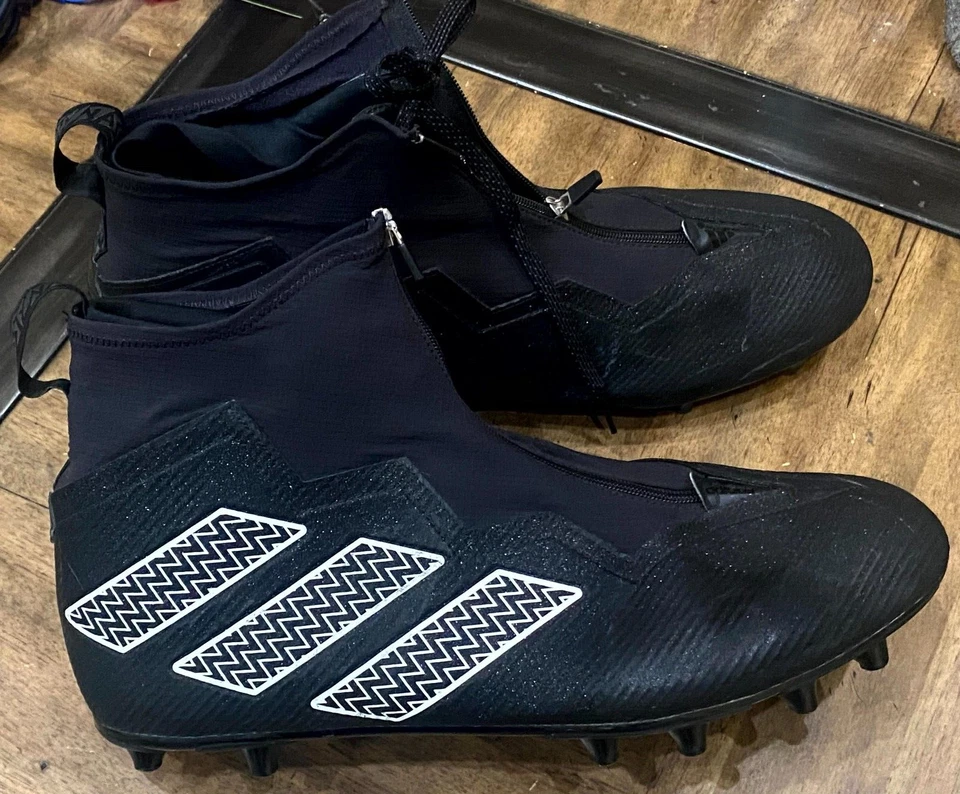 Adidas Nasty Fly 2E Football Cleats GX1780 | Team Black White | Mens 18 - Image 1 of 4