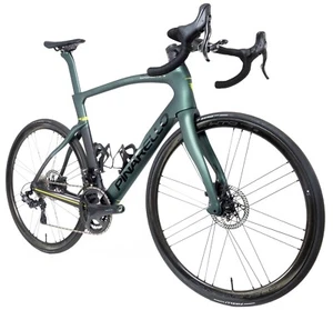 Pinarello Dogma F Disc GrandFondo 25th Anniversary Road Bike 57.5cm Campagnolo - Picture 1 of 17