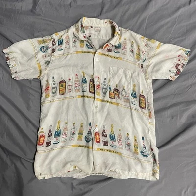 Camisa Hawaiana Vintage Años 50 Jamaica Botellas de Licor Novedad Cuello Lazo Talla M LEER Foto 1 de 4