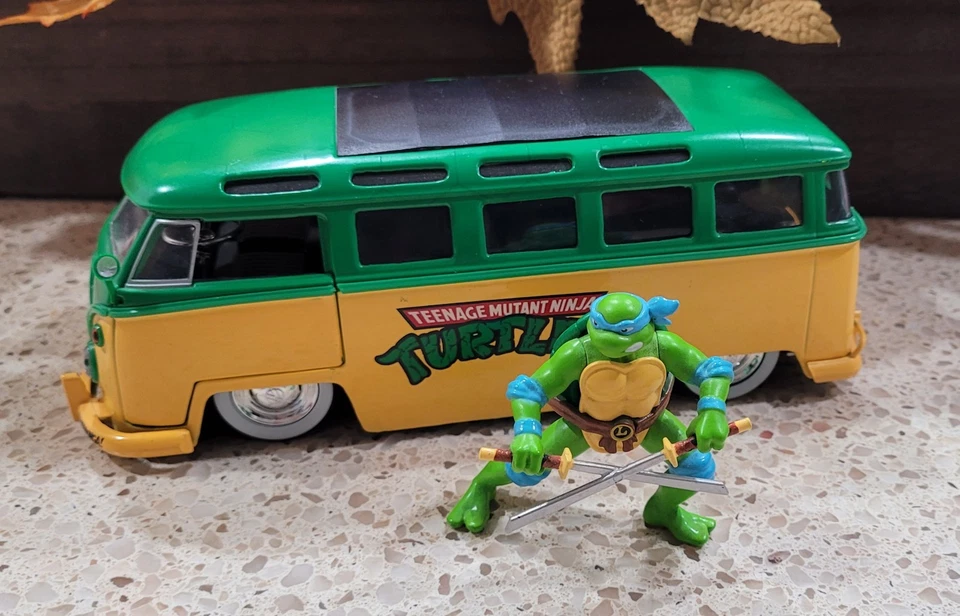 TMNT 忍者神龟 1962 年大众巴士 Jada 玩具 — 第 1/1 张图片