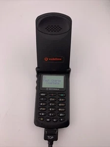 Motorola StarTAC MG1 Vintage Flip Mobile Phone - Vodafone. Collector's item - Picture 1 of 13