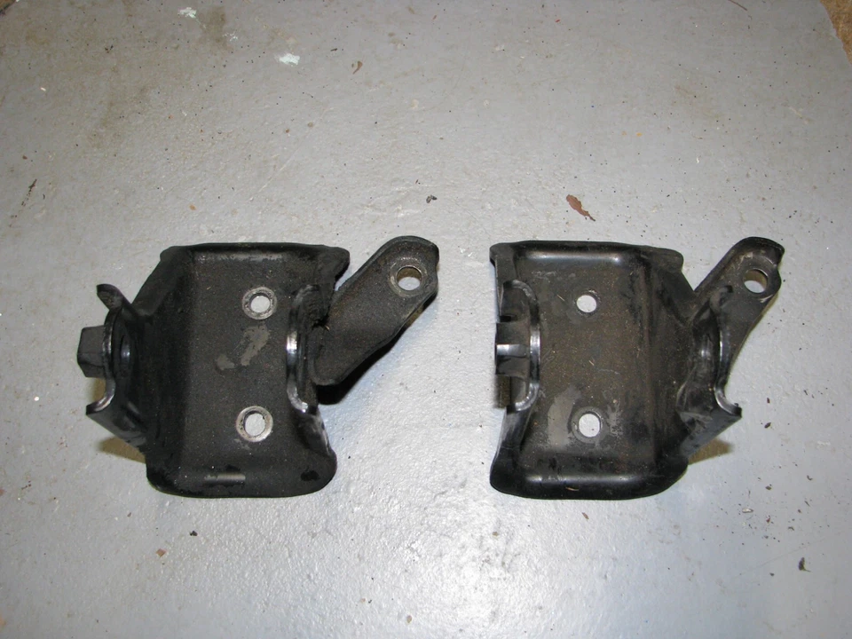 Soporte de montaje del motor trasero de transmisión Toyota MR2 NA SW20 1991-1995 S54 OEM Foto 1 de 1
