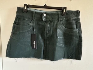 Fashion Nova bemalter Denim Minirock Gr. XL Fransen grün abgeschnitten - Bild 1 von 8