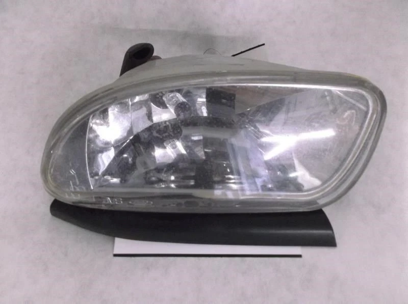 Driver Corner/Park Light Fog-driving Bumper Mounted Fits 00-03 SABLE 482817 - Image 1 of 4