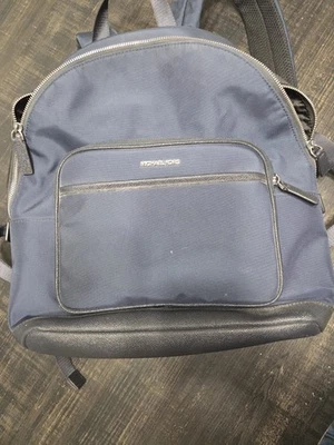 Mochila Michael Kors de nailon azul marino  Foto 1 de 4