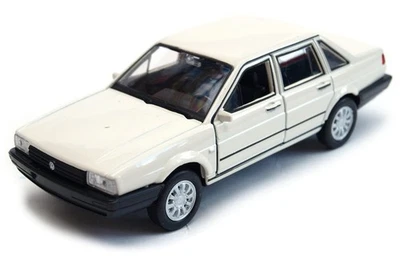 Welly Volkswagen Santana Durty White scala 1:34 1:39 auto da 4,5 pollici in... - Immagine 1 di 4