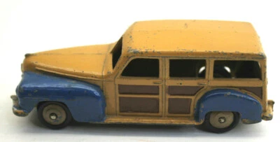 De colección Dinky Toys Inglaterra #344 Plymouth Woody Estate Raro Azul Guardabarros Vagón    Foto 1 de 4