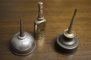 LOT OF 3 OLD SMALL OIL CAN . EAGLE/SINGER.. MADE IN USA.