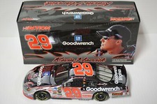 1/24 Kevin Harvick #29 GM Goodwrench 2005 Color Chrome RCCA NASCAR Diecast Car