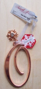 North Pole Trading Company 3" Roségold Farbe Metall Initiale O Ornament mit Charm - Bild 1 von 2