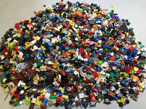 Lote de mini figuras Lego piezas y accesorios sueltos 6,5 libras. - Imagen 1 de 12