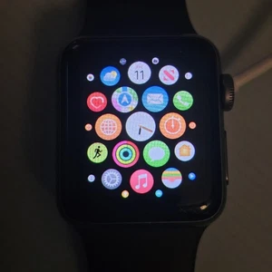 Apple Watch Series 3 38mm A1860 (GPS + Cellular) Unlocked Smart Watch Excellent - Photo 1 sur 9