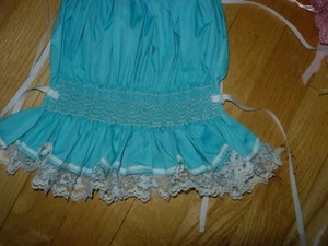 VINTAGE HAND SMOCKED BABY BONNET--#T10-5 - Picture 1 of 24