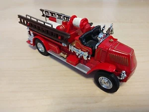 matchbox model of yesteryear 1920 Mack AG.Fire Engine Feuerwehr YFE01 - Bild 1 von 7