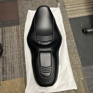 Harley Davidson SOLO Seat Street Glide ST Road Glide Black 2008-2023 CC Rider - Picture 1 of 10