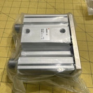 SMC MGQM32-75-XC18 compact cylinder - Picture 1 of 4