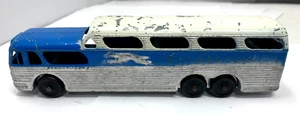 Vintage Tootsie Toy Greyhound Scenicruiser Die Cast Steel Bus about 7" long - Picture 1 of 9