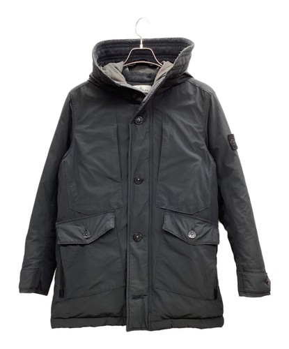 Marca: STONE ISLAND Piumino Etichetta taglia: S (taglia di riferimento: S)