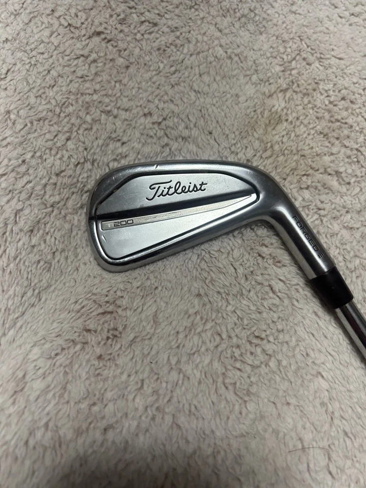 Titleist T200 4 Iron KBS S Taper 130 X-Stiff Flex RH - Image 1 of 4