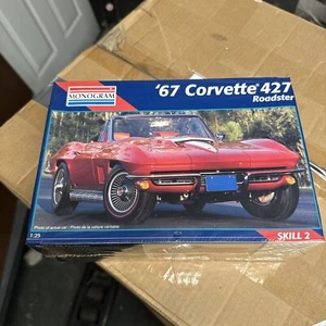 Vintage MONOGRAM - 1967 Corvette 427 Roadster - Plastic Model Kit - 1.25 Sealed - Picture 1 of 5