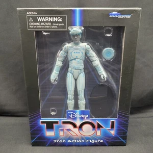 Diamond Select Toys TRON Flynn 7" Action Figure Walgreens Exclusive - Picture 1 of 7