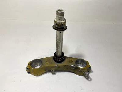 Suzuki GSXR750 2007 abrazadera de árbol triple inferior OEM vástago 51410-01H10 inferior GSXR 750 Foto 1 de 2