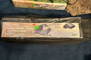 Deluxe Dome Tent World Famous Sports - Picture 1 of 4