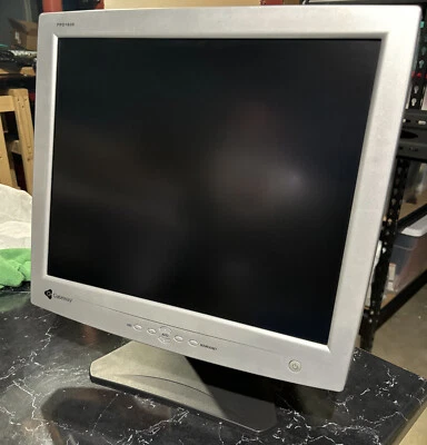 Gateway FPD 1830 LCD TFT 18" Flat Panel Vintage / Retro Gaming Monitor 2003  - Image 1 of 4