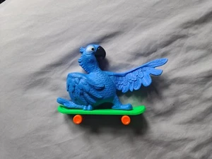 Mcdonalds Happy Meal Toy 2011 - Rio - Blu with Skateboard - Requires Battery - Picture 1 of 4