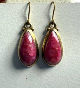 9CT GOLD FACETED NATURAL RUBELLITE EARRINGS - Picture 1 of 6