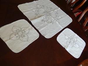 Vintage New Old Stock Embroidered Doilies Set of 5 Matching EUCRO White Linen - Picture 1 of 6