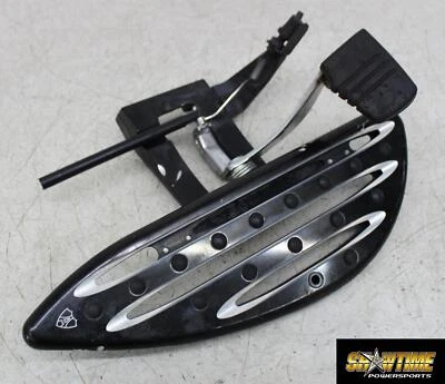 06-11 YAMAHA STRATOLINER XV1900 APOIO PARA OS PÉS DIANTEIRO DIREITO PLACA PEDAL DE FREIO DE PASSO - Imagem 1 de 4