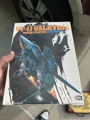 Big West VF-1J Super Fighter Valkyrie Max Type 1/72 Bandai 1989 (Vintage) No7 - Image 1 of 3