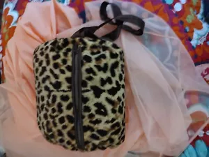 Vintage Velveteen Leopard Muff. - Picture 1 of 3