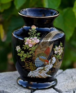 VINTAGE Vase 8" Black Glaze Pheasants Made in Japan 1960's Beautiful Vase! - Picture 1 of 5