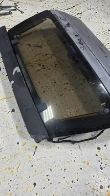 OEM Rear Back Glass Window 1987-1995 Nissan Pathfinder WD21 - Clean & Intact - Image 1 of 4